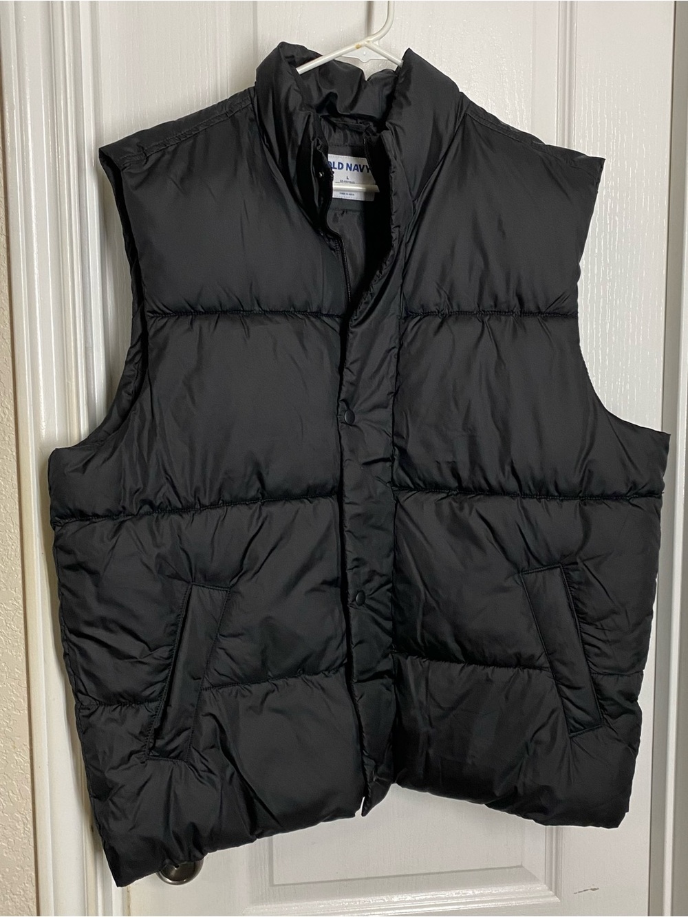 Old Navy Women’s Black Quilted Puffer Vest